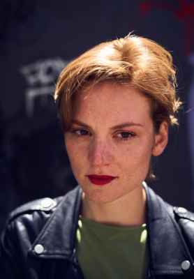 Portrait Caro Ellert