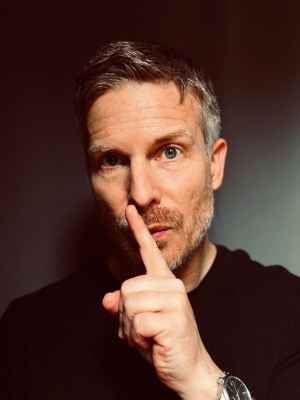 Portrait Tobias Holland