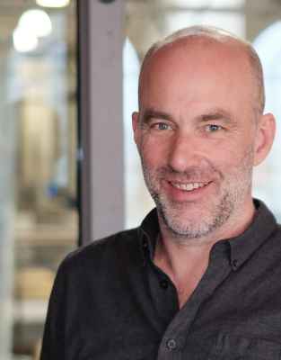 Portrait Jörg Krauthäuser