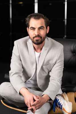 Portrait Florian Hucker