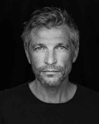 Portrait Till Schaffarczyk