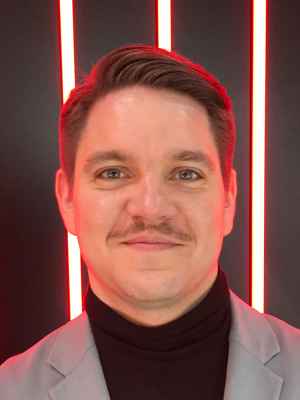 Portrait Simon Schmolling