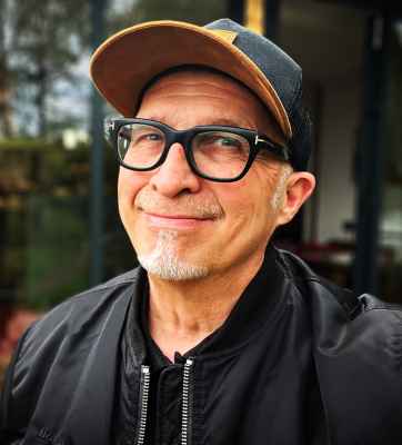 Portrait Ralf Drechsler